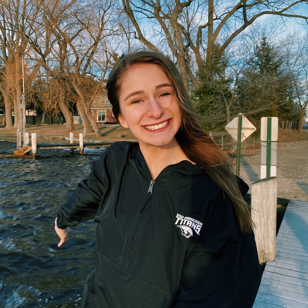 Meet your Posher, Mercedez